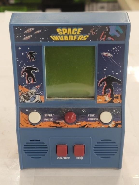 Retro Arcade Space Invaders Handheld Game