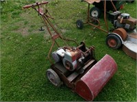 Antique Toro greens mower