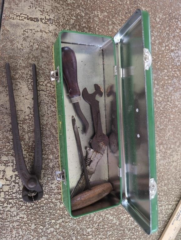 John Deere tin tool box w nippers and misc tools