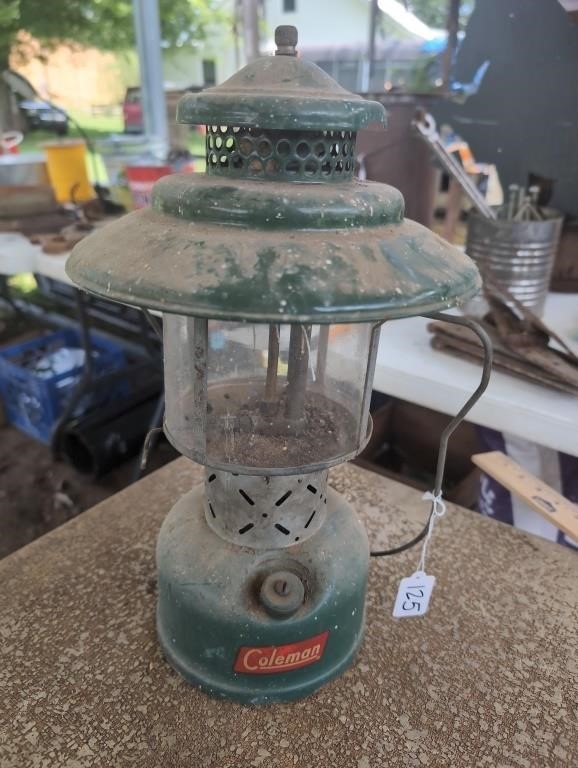 Coleman lantern