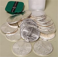 S - LOT OF AMERICAN EAGLE SILVER DOLLARS (S34)