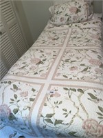 Factory Made Hummingbird Floral Twin Quilt &