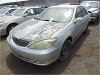 2002 Toyota Camry 4T1BF32KX2U540289 Silver