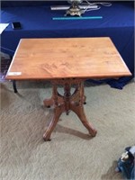 Antique Maple table - 28 in tall x 20 in 28 in