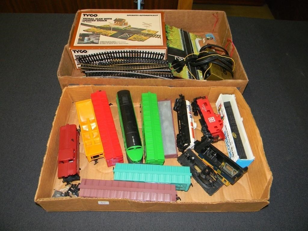 HO Scale Train Set