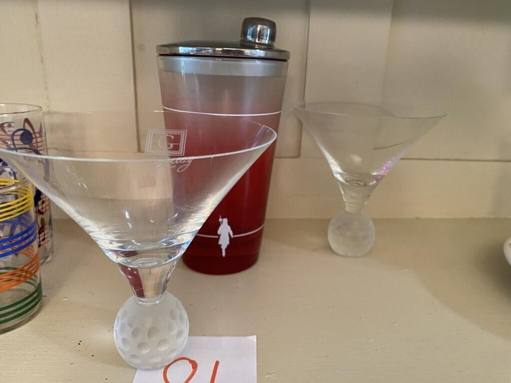 DRINK SHAKER & 2 GOLF BALL BASE DRINK GLASSES