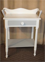 Painted washstand 27.5X16X33"