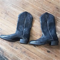 Mens cowboy boots size 10
