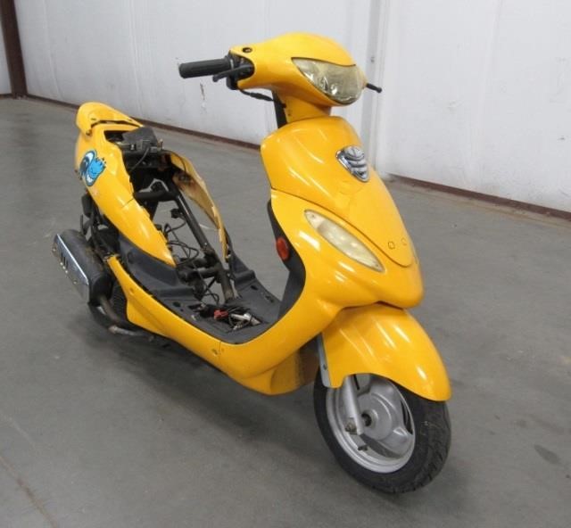 Chaiselong Utænkelig tackle 2005 Zhejiang Geely Scooter JL50QT-15 | United Country Musick & Sons