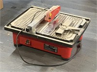 husky tile saw w/ balde - tested good