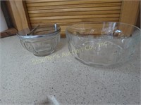 Sugar bowl & glass serving bowl