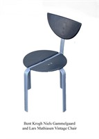 MODERN SEMI-CIRCLE CHAIR