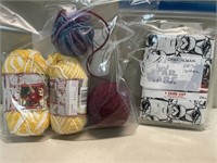 LOT OF YARN WITH STAR WARS COTTON MATERIAL