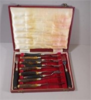 Cased set of English horn handle cutlery