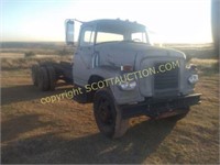 1958 IHC BC160 tandem cab & chassis truck,