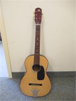 STUDENT GUITAR - NOT PERFECT