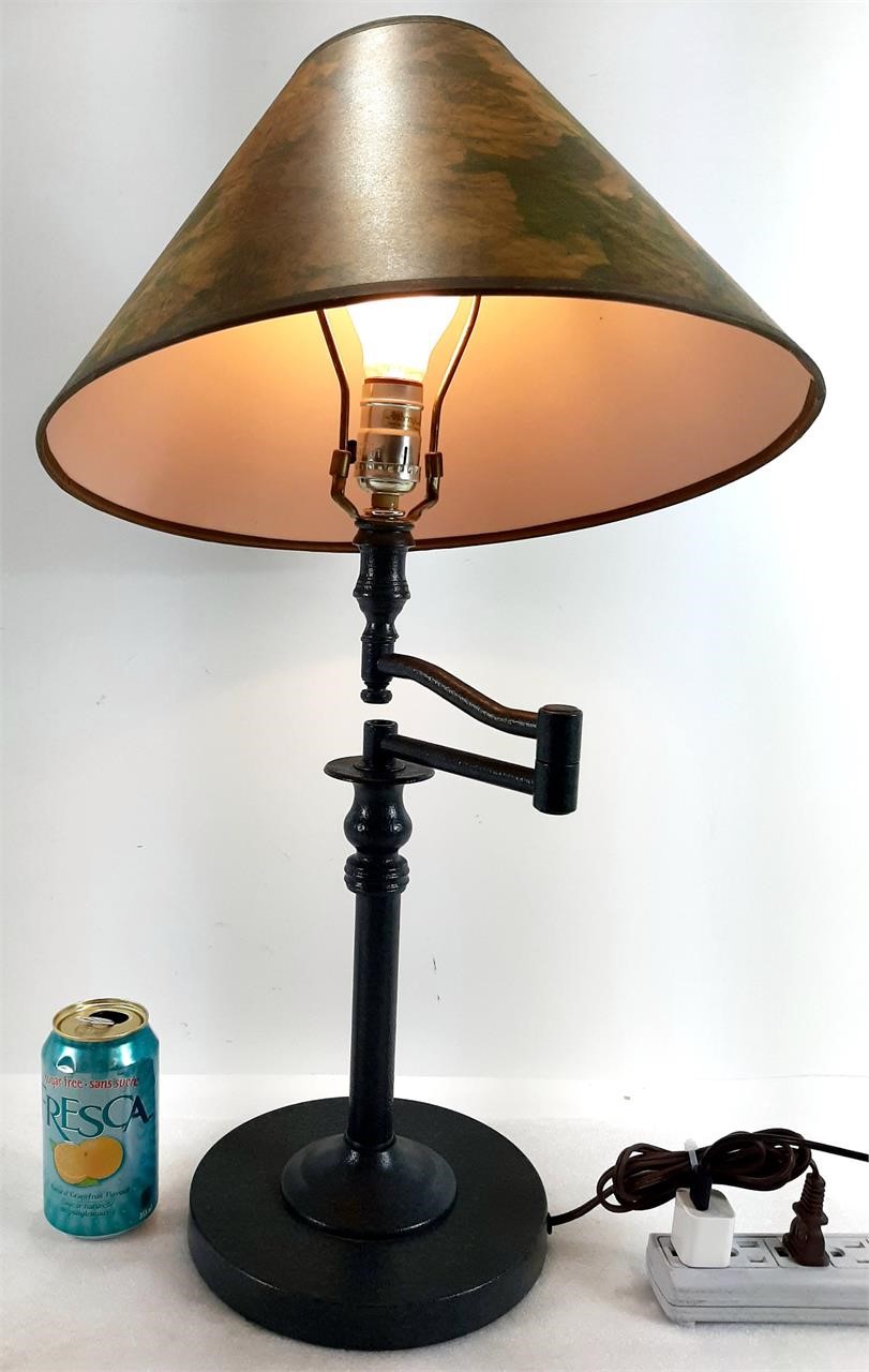 Lampe 24" fonctionnelle