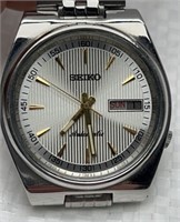 Seiko automatic mens watch - refurbished