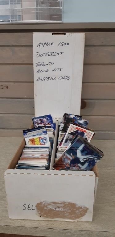 Approximately 1500 Blue Jays baseball cards