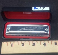 Hohner Meisterklasse 580 harmonica