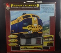 Sante Fe freight express HO train set