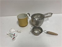 (3) Flour Shifters and (3) Glass Measuring Spoons