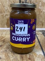 YAI's Massaman Curry, 16oz, New