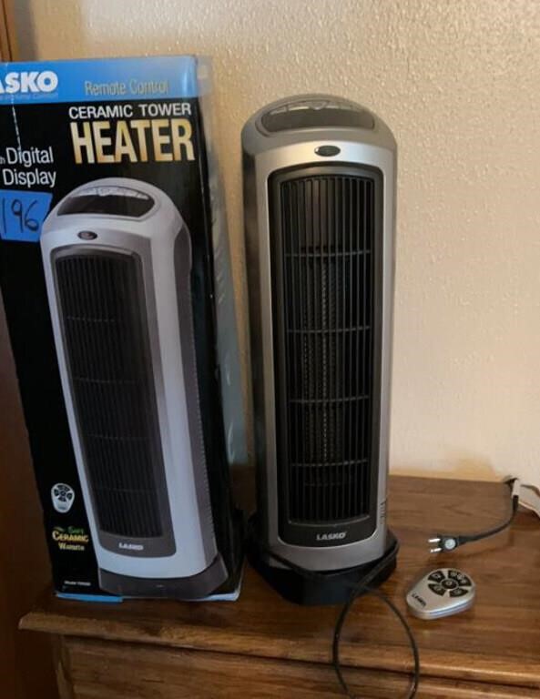 Lasko ceramic tower heater w/remote works