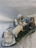 Colonial Williamsburg Shearing Sheep Figurine BOX