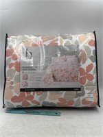 NEW Home Expressions 8pc Full Bedding Set W/