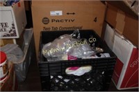 BOX OF S&P AND NAPKIN HOLDERS FOR TABLES/ DISPOSAB