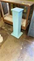 Turquoise pedestal