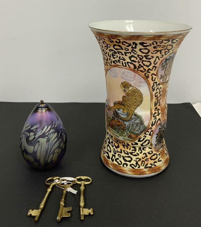 Monkey Vase, Oil Lamp, Decorative Keys