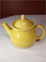 Shawnee 6" Criss Cross Tea Pot