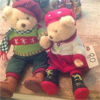 2 Christmas bears