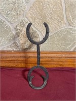 Horse Shoe Stand