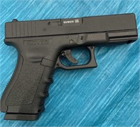 Glock 19 Co2 Replica Air Pistol W/ Accessories