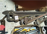 4 large pipe wrenches,ridge and rigid