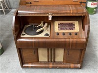 Vintage Radiogram (not checked)