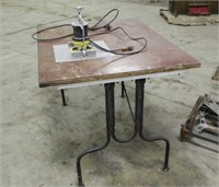Router w/ Routing Table