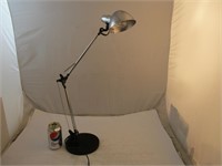 Lampe de bureau articulée en acier inoxydable