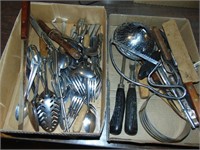(2) Flats kitchen utensils