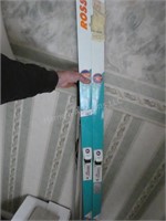 Rossigned Skis