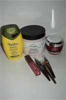 LOT OF PERSONAL CARE ITEMS