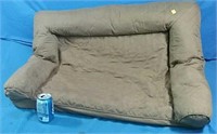 Pet bed for medium/large dog