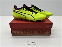 PUMA KING ULTIMATE SHOES - SIZE 9.5