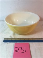 Yellow Pyrex bowl, 8 3/4" across
