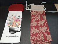 2 Decorative Kitchen Hand Towels