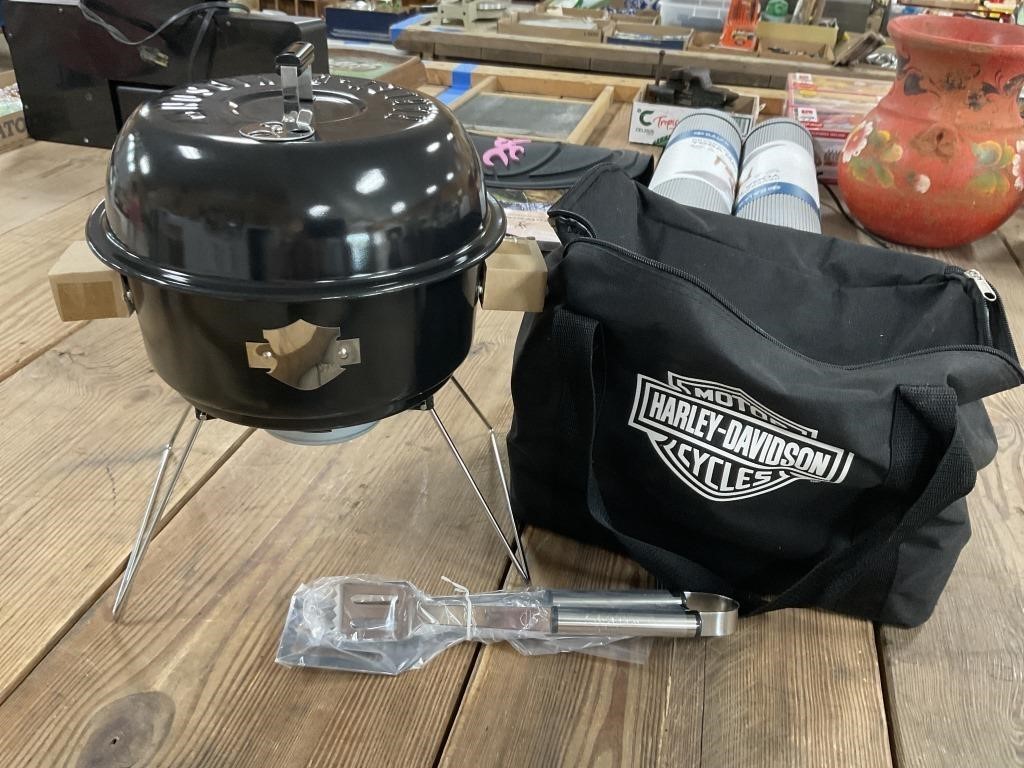 New Harley Davidson Mini Grill and Case