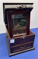 Vintage Jewelry Box , Opens with Mirror